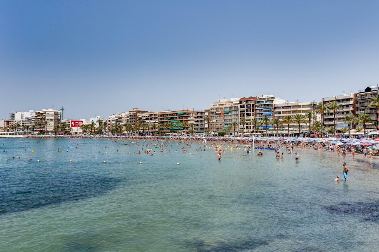 Ferienwohnung Apartament Caballero De Rodas Torrevieja Exterior foto